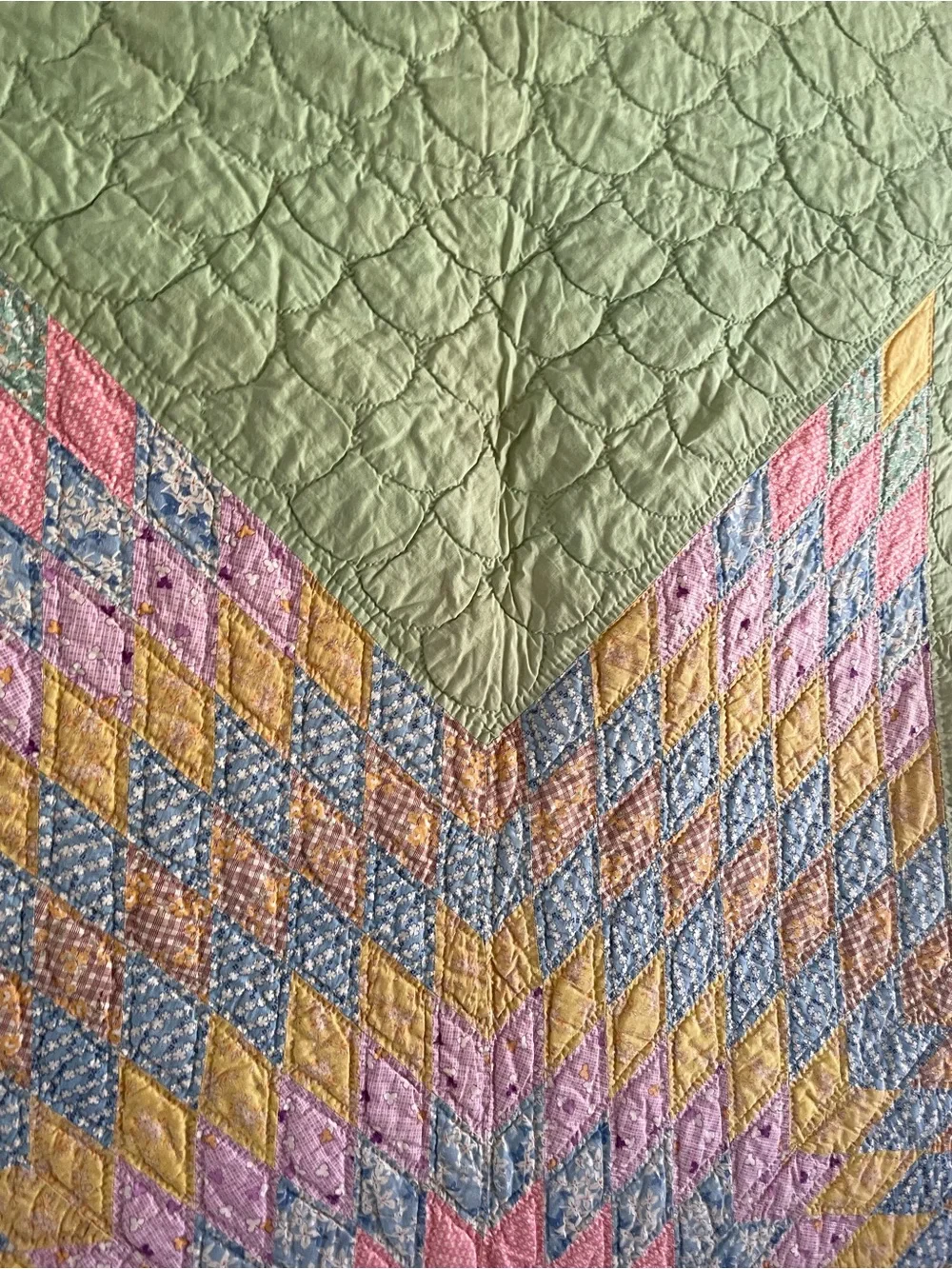 Vintage Lone Star Quilt 64x80 Feedsack  Patchwork Scalloped Edge